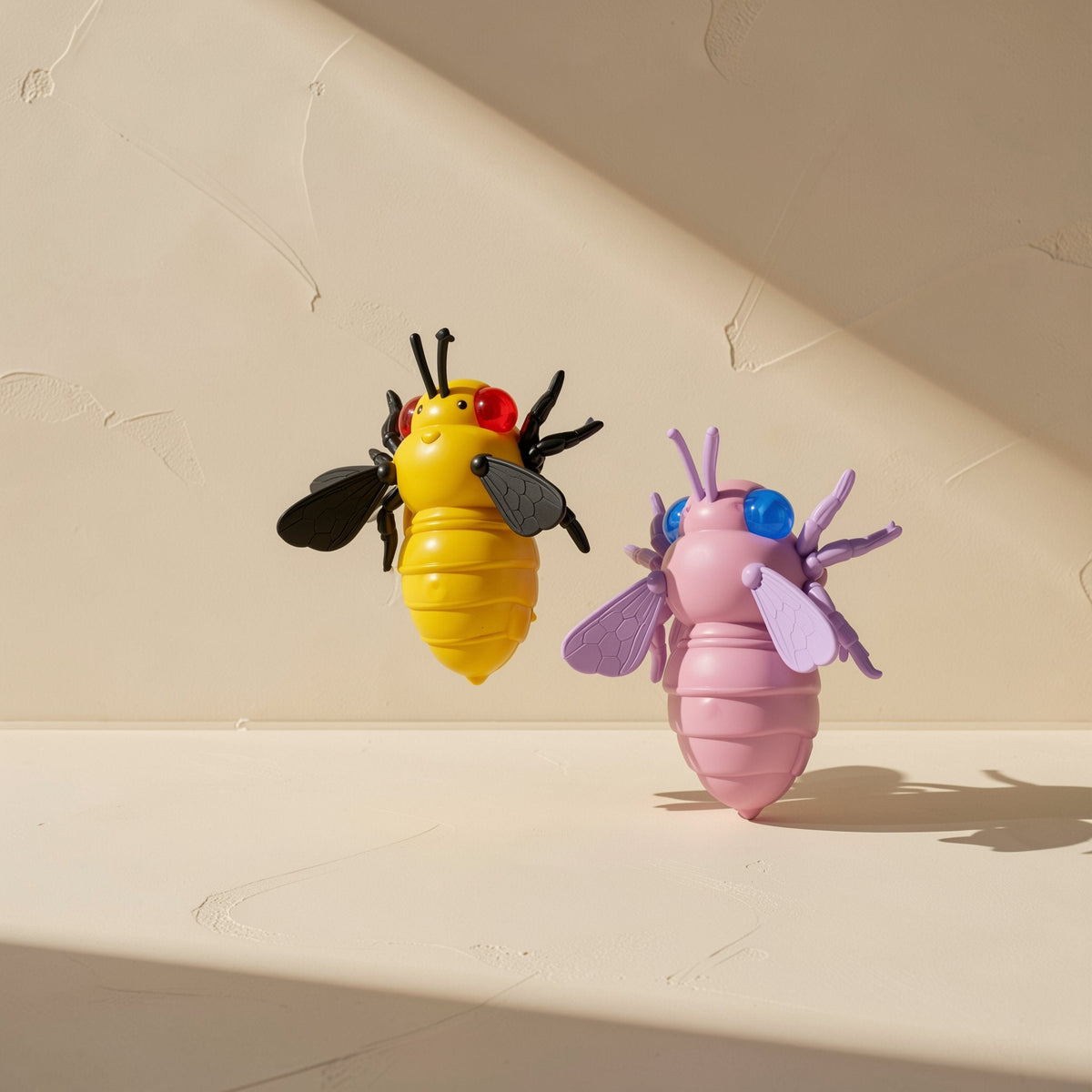 ABS bee-inspired animal toy car with handheld remote control and lights - view 5