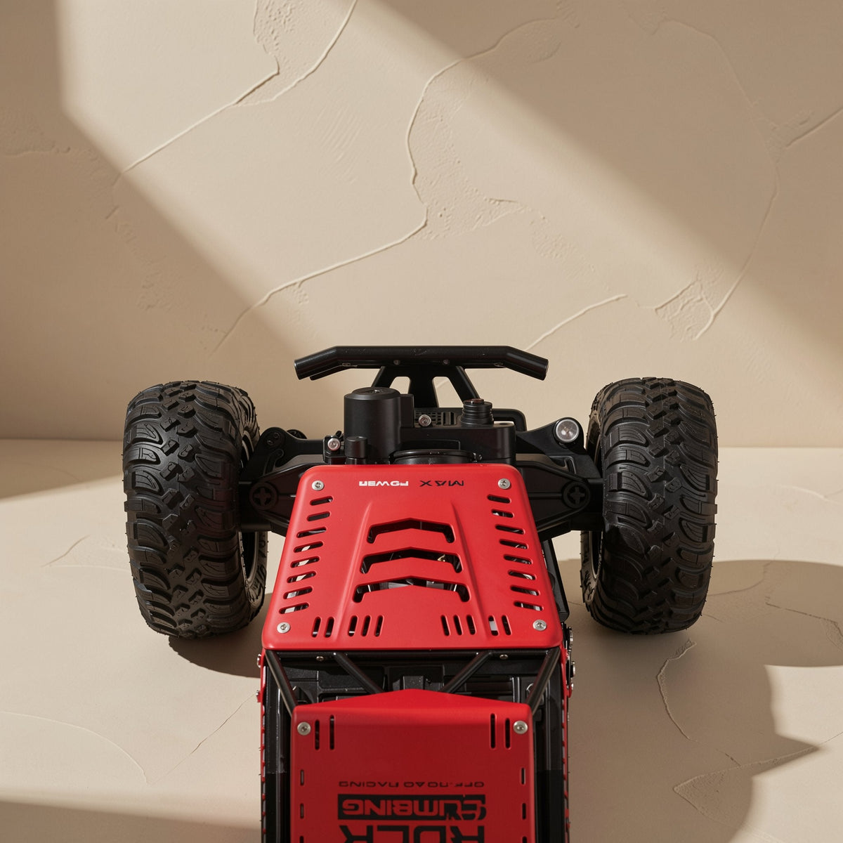 1:16 alloy four-wheel-drive off-road remote-control car - view 4