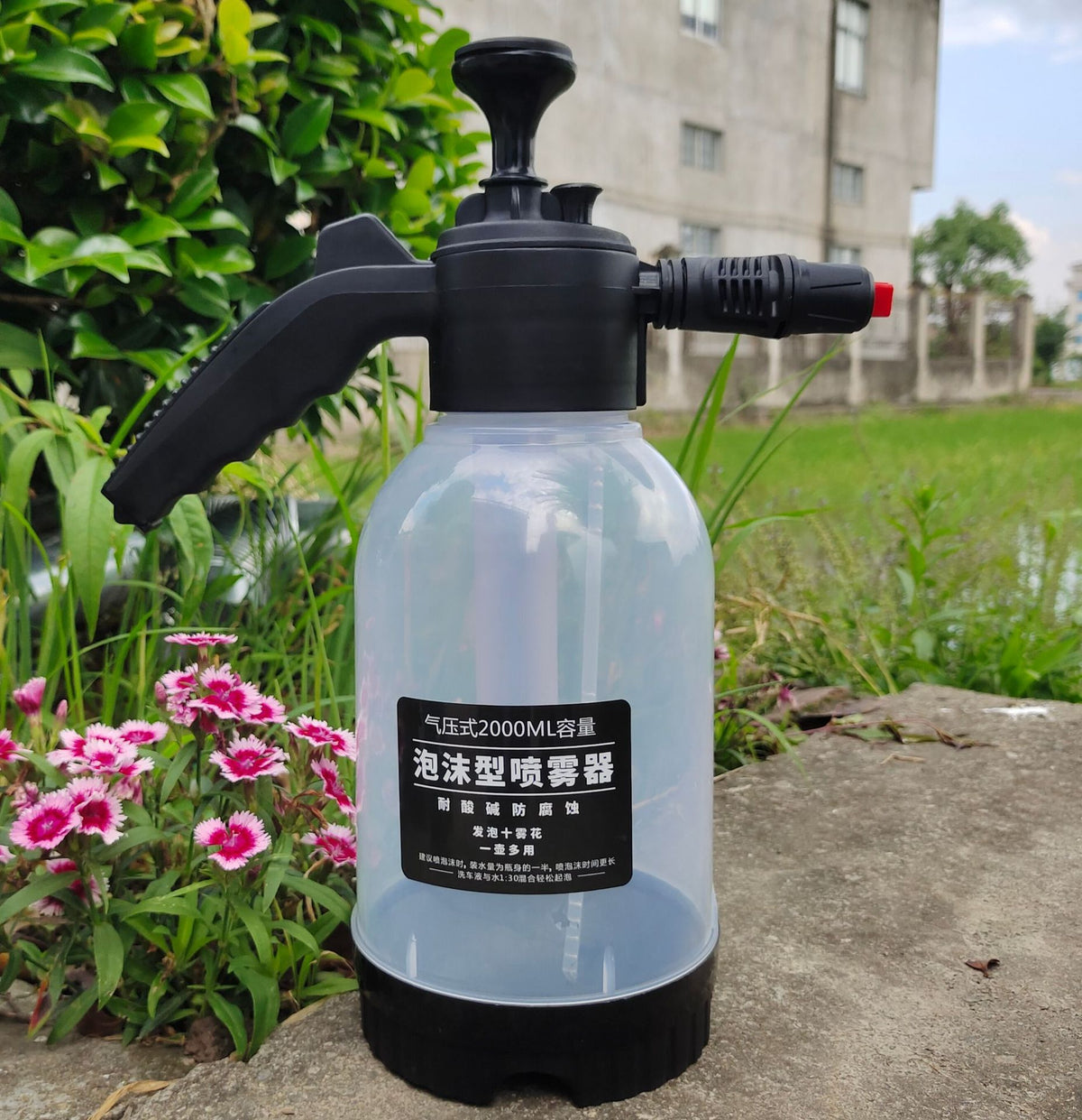 Foam watering can 2 liters manual air pressure car wash kettle watering can dual-purpose hand-held sprayer home gardening batch foaming - image 1