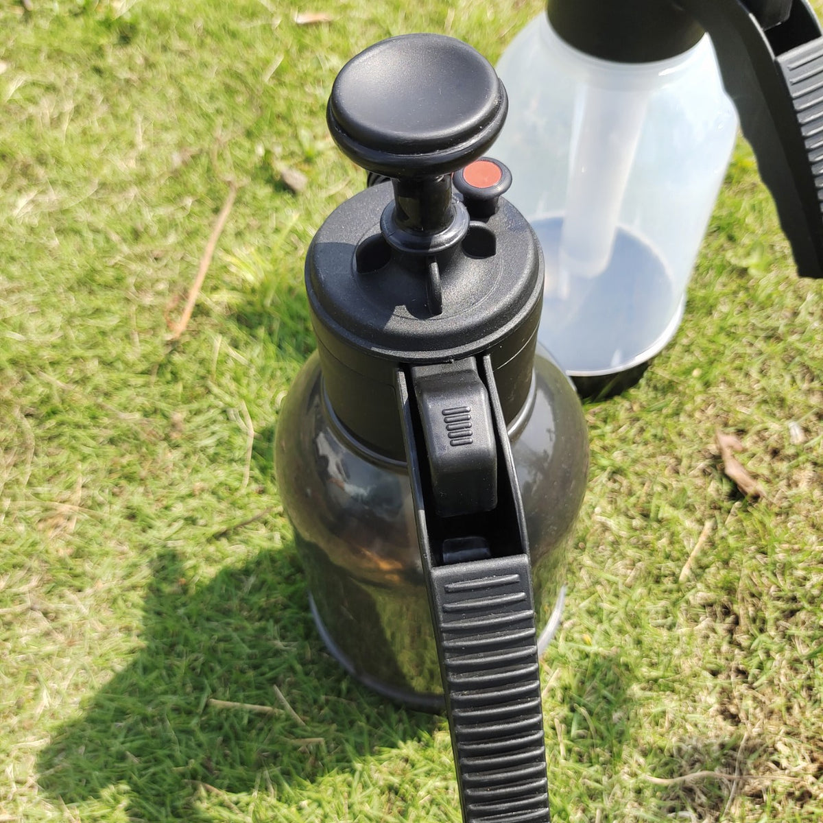 Foam watering can Car Wash artifact 2 liter watering can dual-purpose black transparent air pressure handheld sprayer high pressure gardening - image 3