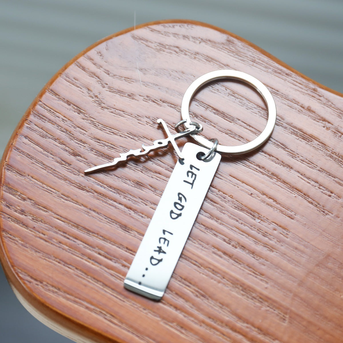 Cross-border straight hair stainless steel keychain creative lettering English tag car key pendant metal keychain accessories - image 3
