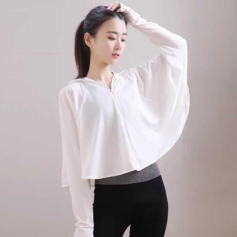 Women's 2025 New Summer Ice Silk Jacket Sunscreen Cardigan Cycling Electric Car UV Protection - image 3