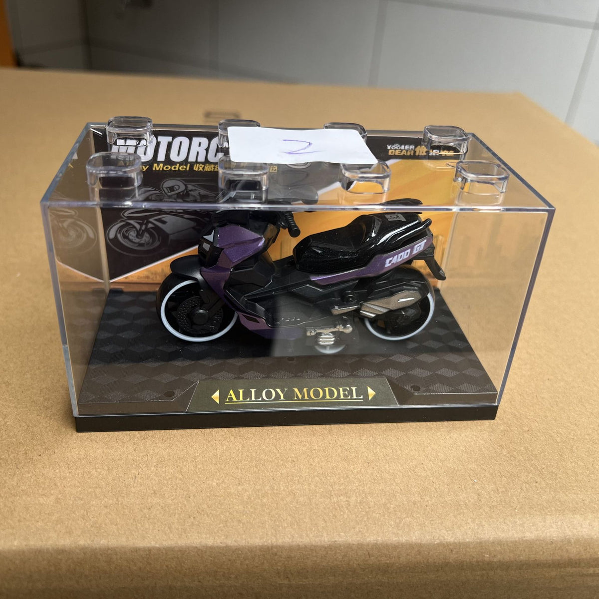 Cool Alloy Pull-Back Classic Nostalgic Motorcycle with Display Box Boy Toy Car Simulation Model Ornament Gift - image 3